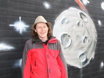 Jugendleiter Claudio Herburger freut sich schon auf den Graffiti-Jam beim Planet auf der Gastra Jugendleiter Claudio Herburger freut sich schon auf den Graffiti-Jam beim Planet auf der Gastra