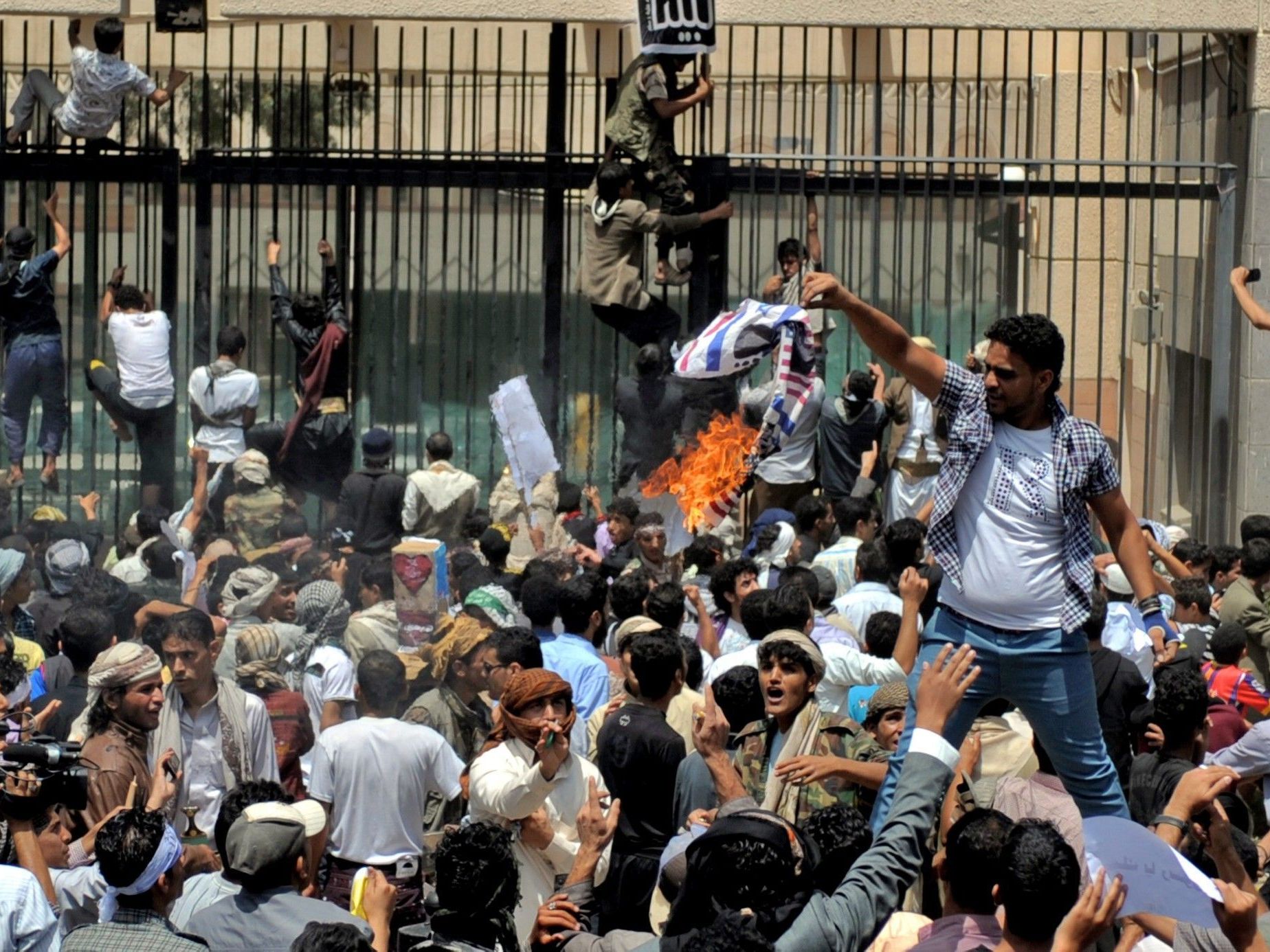 Berichte über Opfer auf beiden Seiten. Berichte über Opfer auf beiden Seiten.