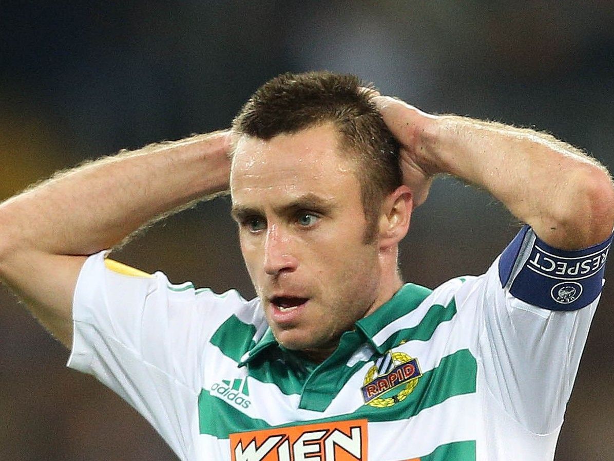 Rapid Wien musste sich gegen Metalist Charkiw mit 2:0 geschlagen geben. Rapid Wien musste sich gegen Metalist Charkiw mit 2:0 geschlagen geben.