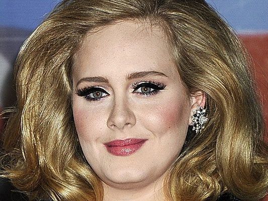 Die Britin Adele singt den Titelsong für den neuen James-Bond-Film "Skyfall". Die Britin Adele singt den Titelsong für den neuen James-Bond-Film "Skyfall".