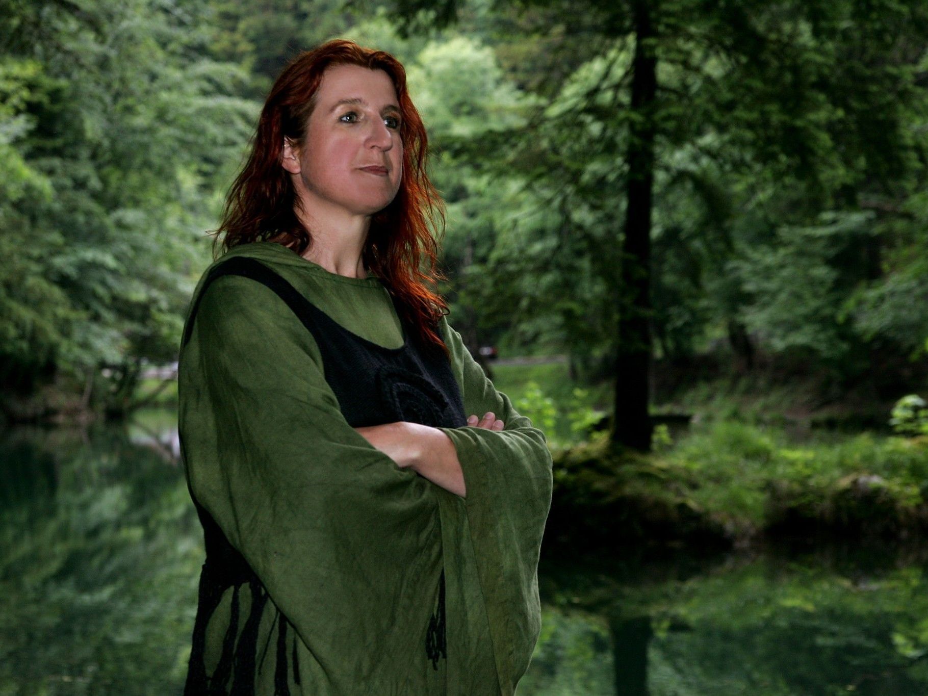 Spannende Vollmond-Wanderungen mit Geschichten von Hertha Glück. Spannende Vollmond-Wanderungen mit Geschichten von Hertha Glück.