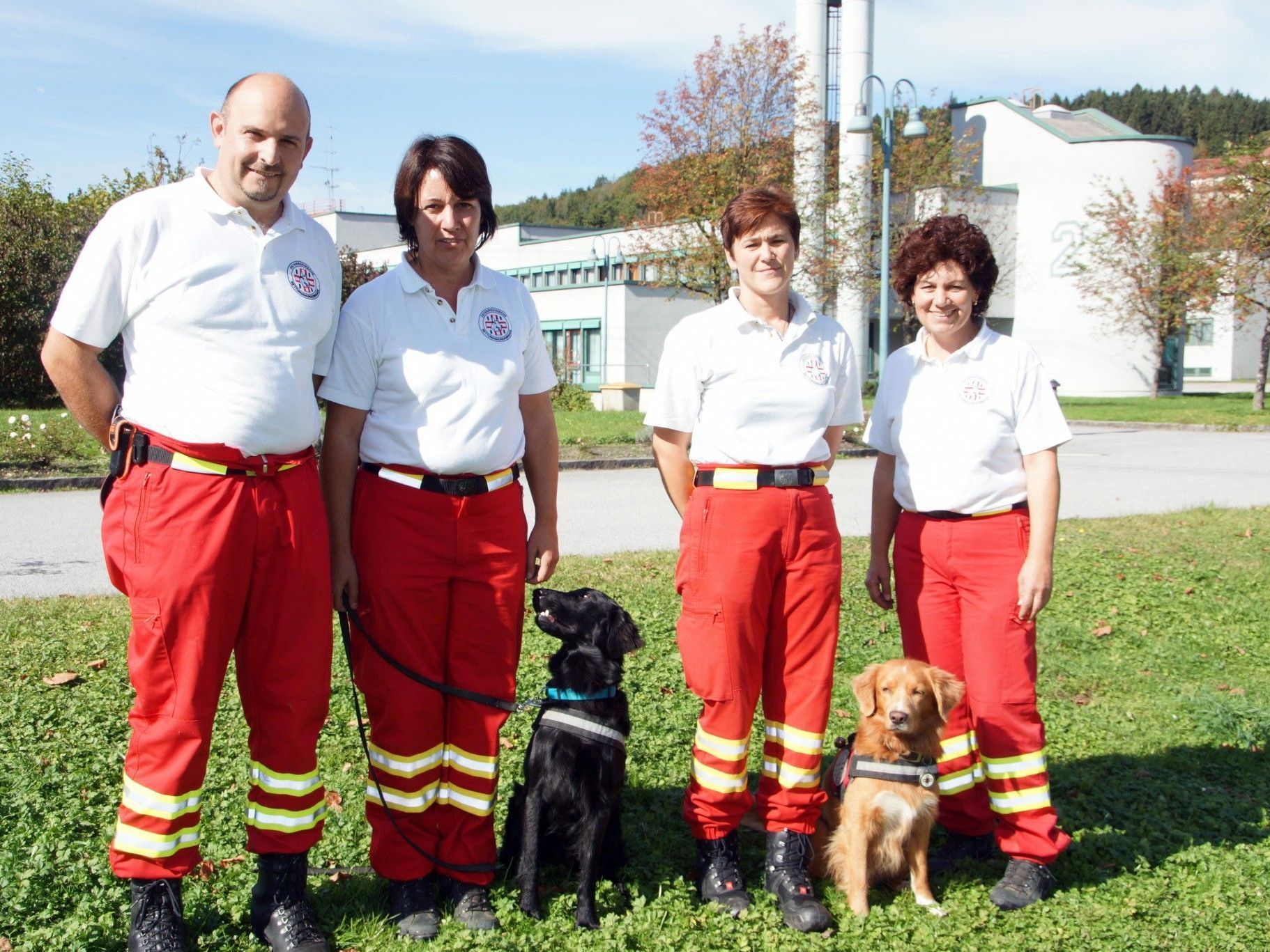 Rettungshundebrigade: v.li. Martin Nicolussi, Christl Bell, Andrea Lux, Heike Ratz.