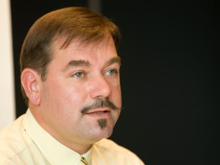 Aller guten Dinge sind drei. Nationalrat Christoph Hagen gibt heute seinen Wechsel zum Team Stronach bekannt. Aller guten Dinge sind drei. Nationalrat Christoph Hagen gibt heute seinen Wechsel zum Team Stronach bekannt.