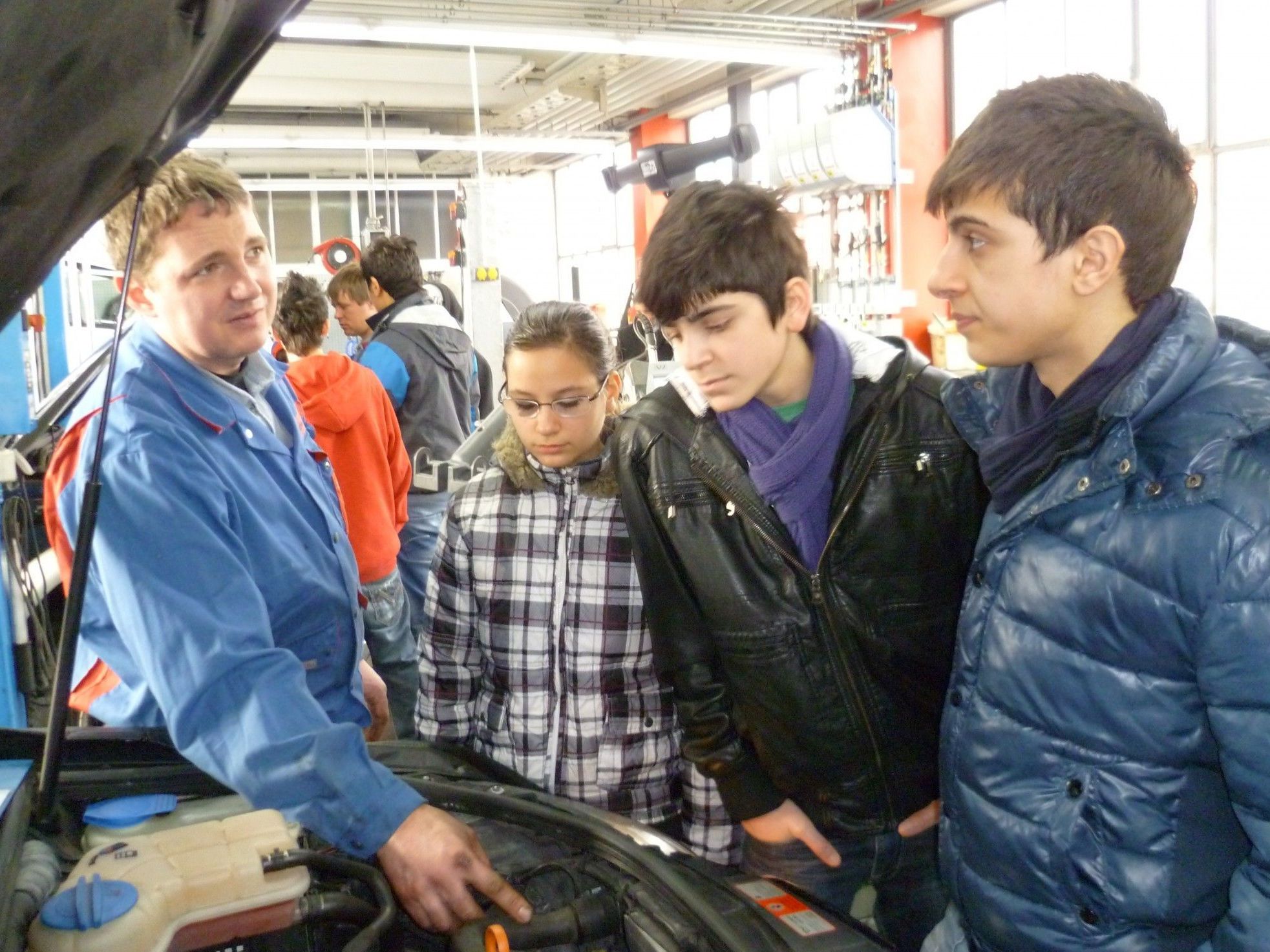 Das HiPos-Ausbildungsprogramm setzt auf eine breite Qualifizierung der Lehrlinge. Das HiPos-Ausbildungsprogramm setzt auf eine breite Qualifizierung der Lehrlinge.