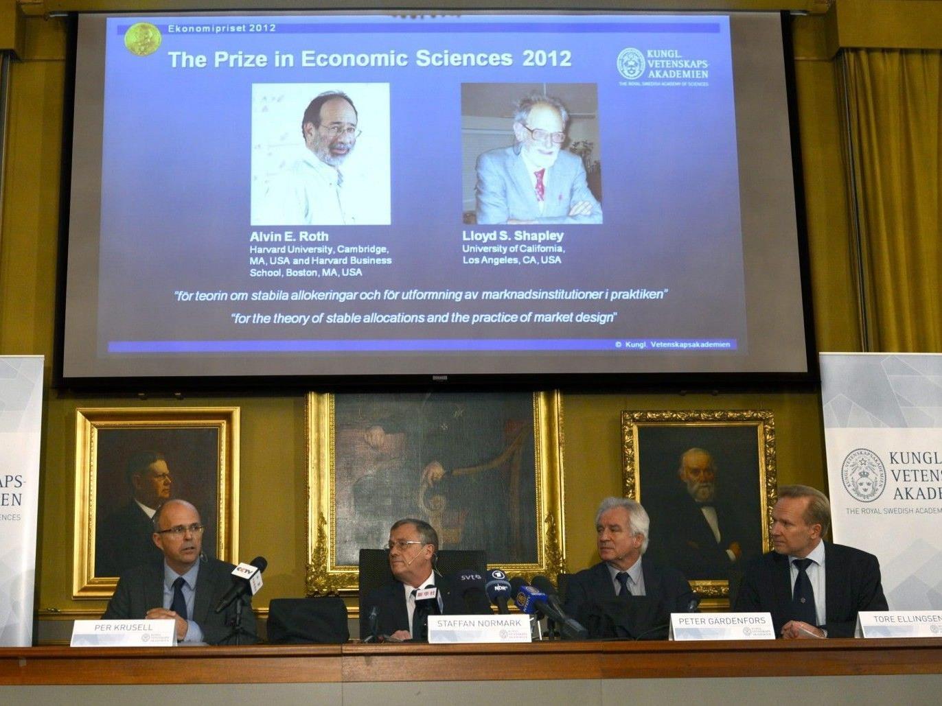 Pressekonferenz zur Verleihung des Wirtschaftsnobelpreises 2012.