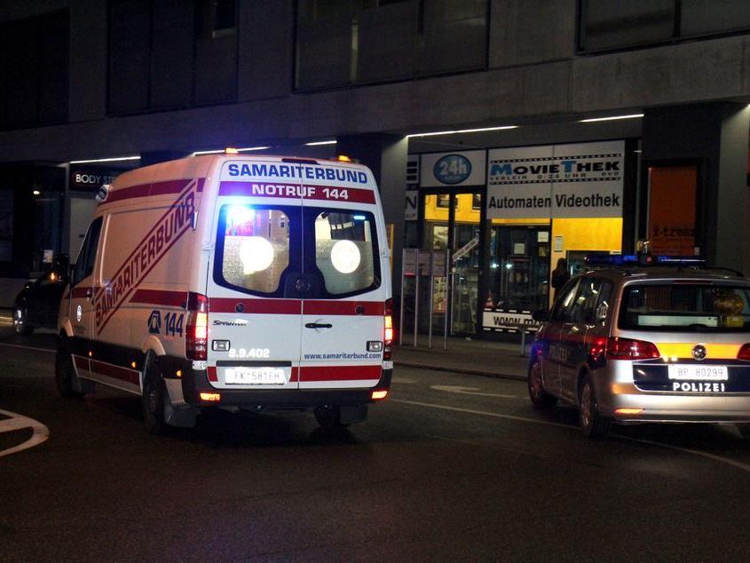 Jugendlicher in Feldkirch am Busplatz Hirschgraben niedergestochen.