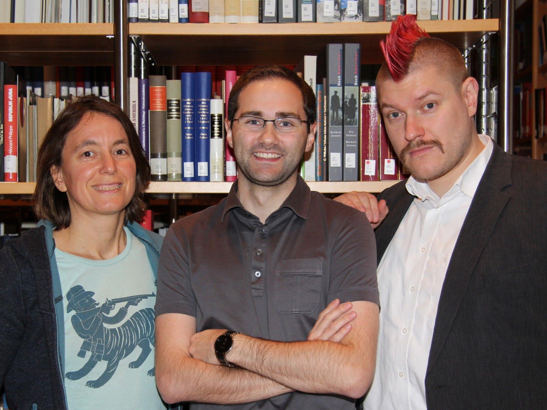 Von rechts: Sascha Lobo, VOL.AT-Reporter Markus Sturn, und Kathrin Passig