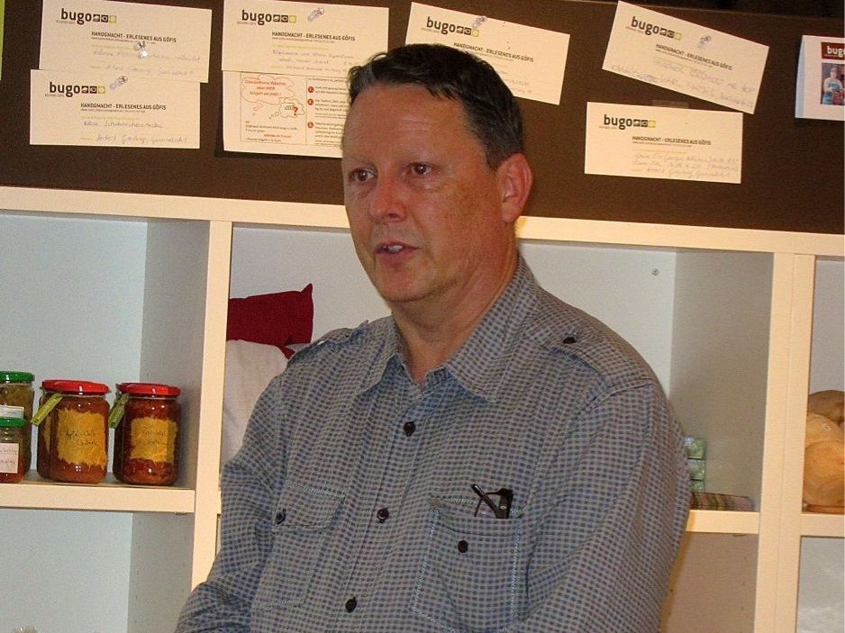 Autor Josef A. Moll konnte anschaulich die besonderen Zusammenhänge von Zahlen, Klängen und Sprachlauten erläutern Autor Josef A. Moll konnte anschaulich die besonderen Zusammenhänge von Zahlen, Klängen und Sprachlauten erläutern
