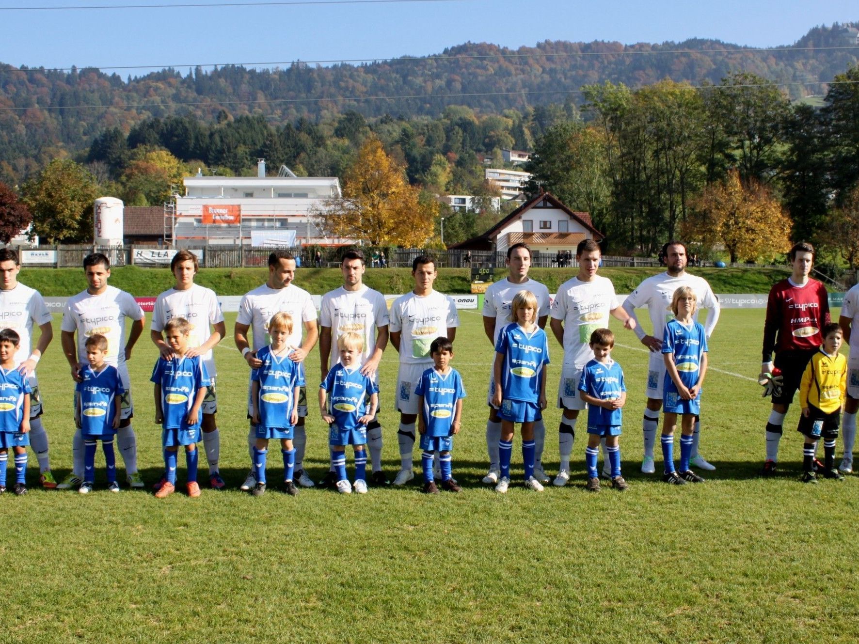 Der SV Typico Lochau lädt alle Fußballfans am Samstag zum Heimspiel auf die Sportanlage Am Hoferfeld. Der SV Typico Lochau lädt alle Fußballfans am Samstag zum Heimspiel auf die Sportanlage Am Hoferfeld.