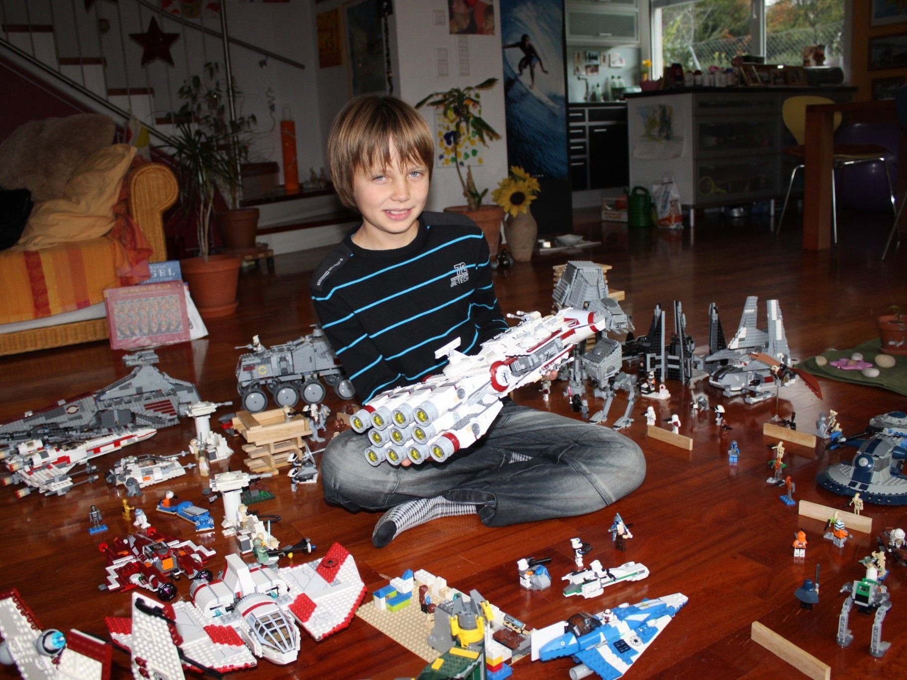 Sunjay präsentiert seine umfangreiche Sammlung von „Lego“-Starwars-Modellen. Sunjay präsentiert seine umfangreiche Sammlung von „Lego“-Starwars-Modellen.