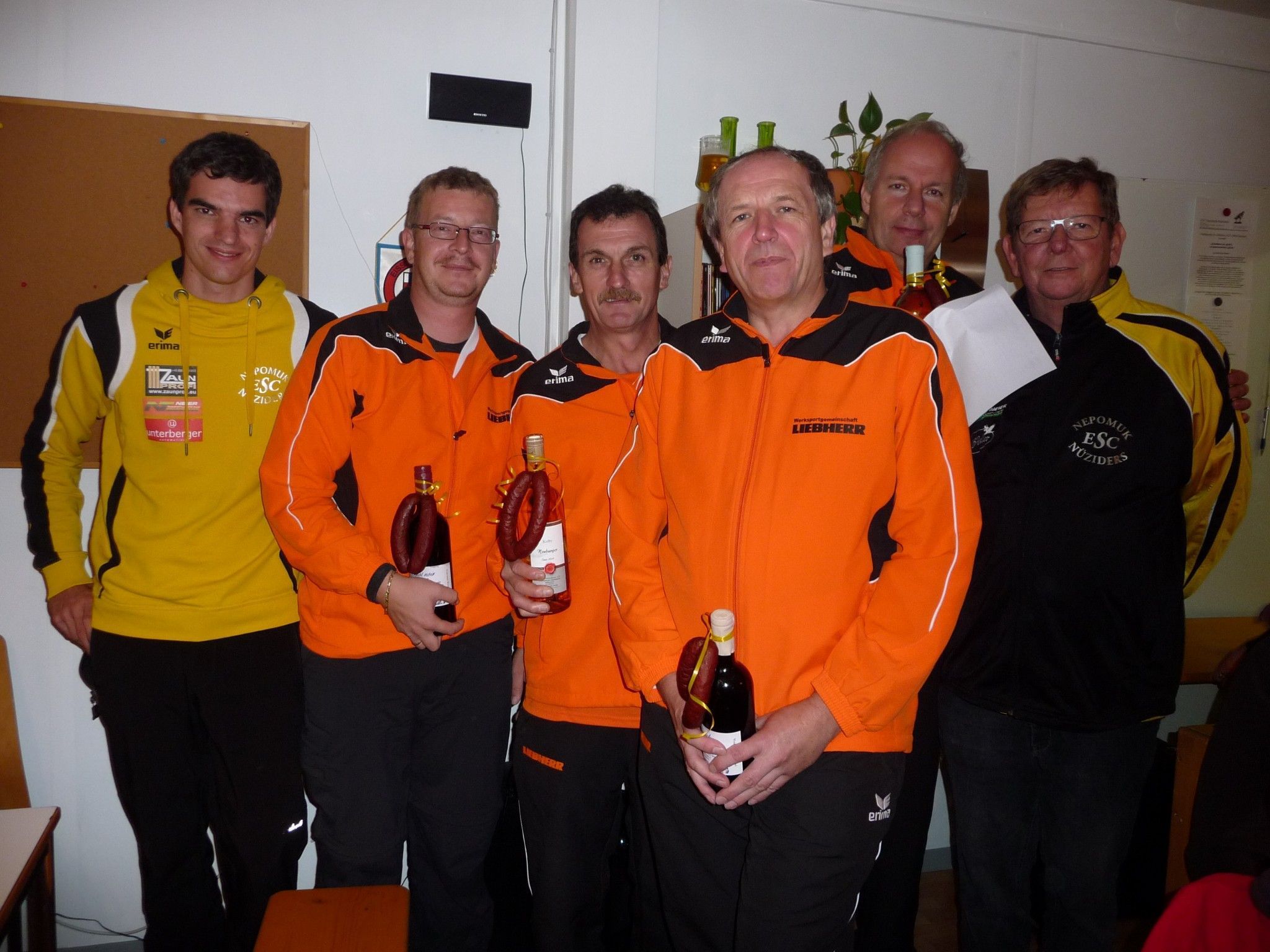 Stefan Peschl, Hermann Schiller, Werner Lesky, Hans Zimmermann mit der Turnierleitung Stefan Peschl, Hermann Schiller, Werner Lesky, Hans Zimmermann mit der Turnierleitung