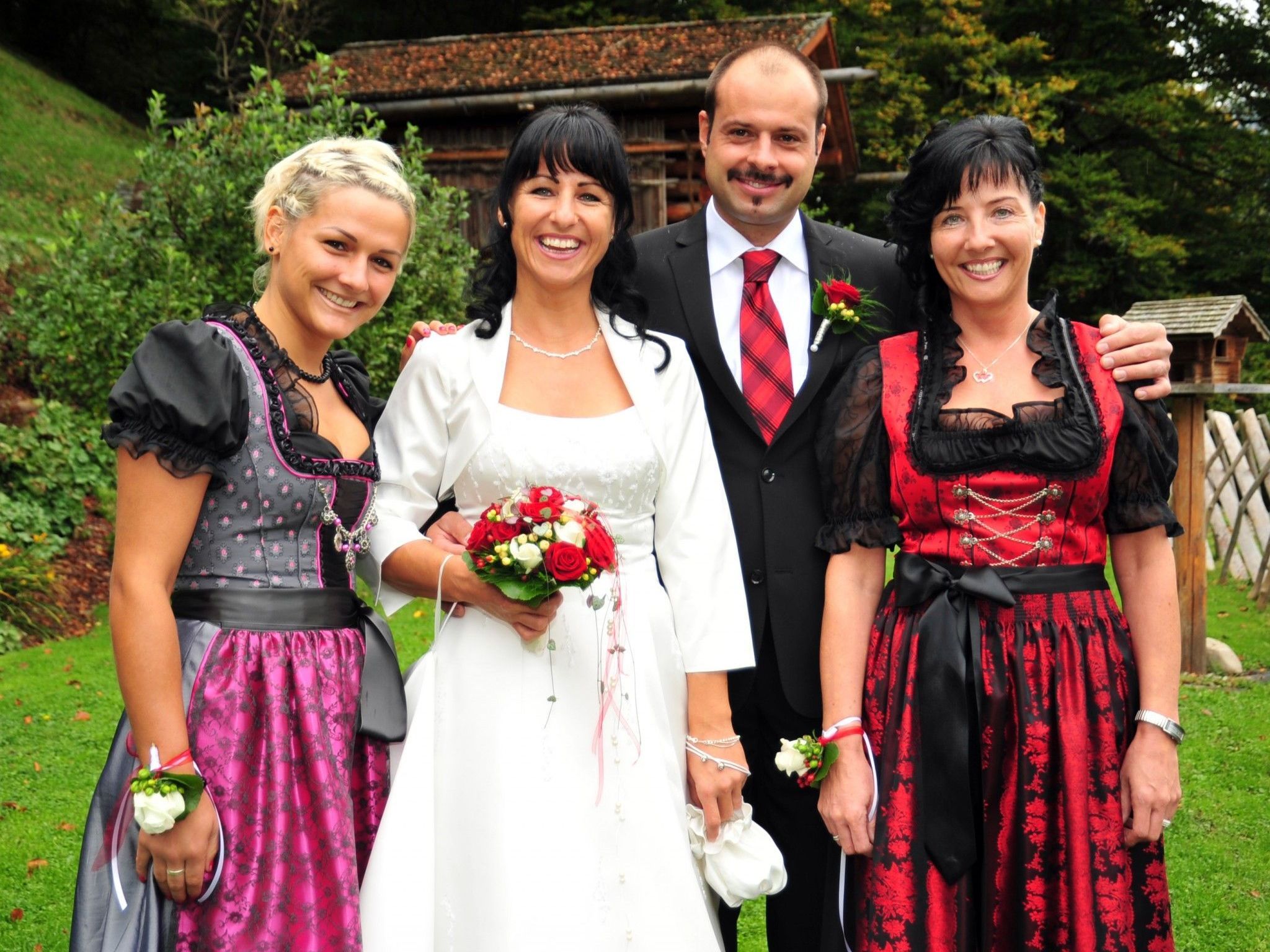 Sabine Filzmoser und Martin Stocker haben geheiratet. Sabine Filzmoser und Martin Stocker haben geheiratet.