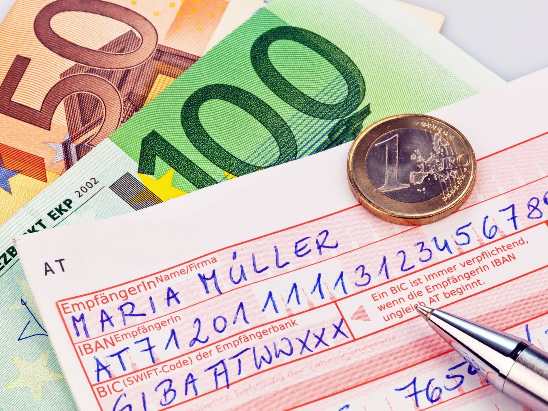 Private lassen sich beim Begleichen von Rechnungen wieder mehr Zeit. Private lassen sich beim Begleichen von Rechnungen wieder mehr Zeit.