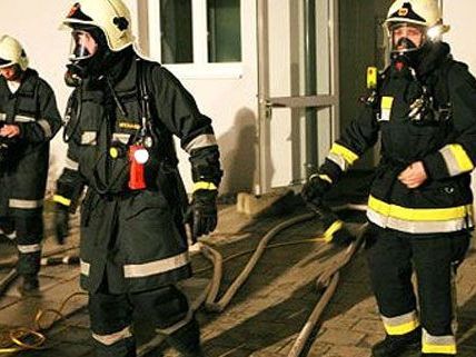 Mann bei Zimmerbrand in Wien-Donaustadt schwer verletzt Mann bei Zimmerbrand in Wien-Donaustadt schwer verletzt