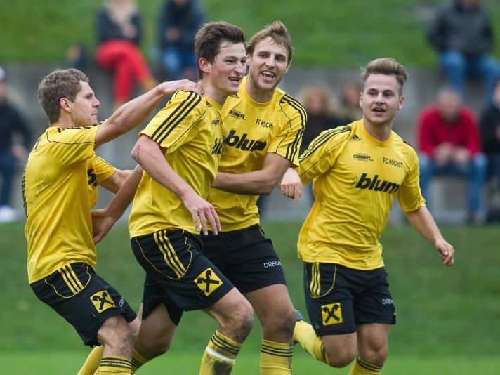 Tabellenführer FC Höchst will das Heimspiel gegen Nenzing gewinnen und Platz eins verteidigen.