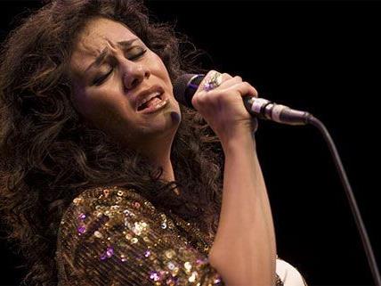 Die syrische Sängerin Lena Chamamyan hat ebenso ihren Auftritt am Salam.Orient abgesagt.