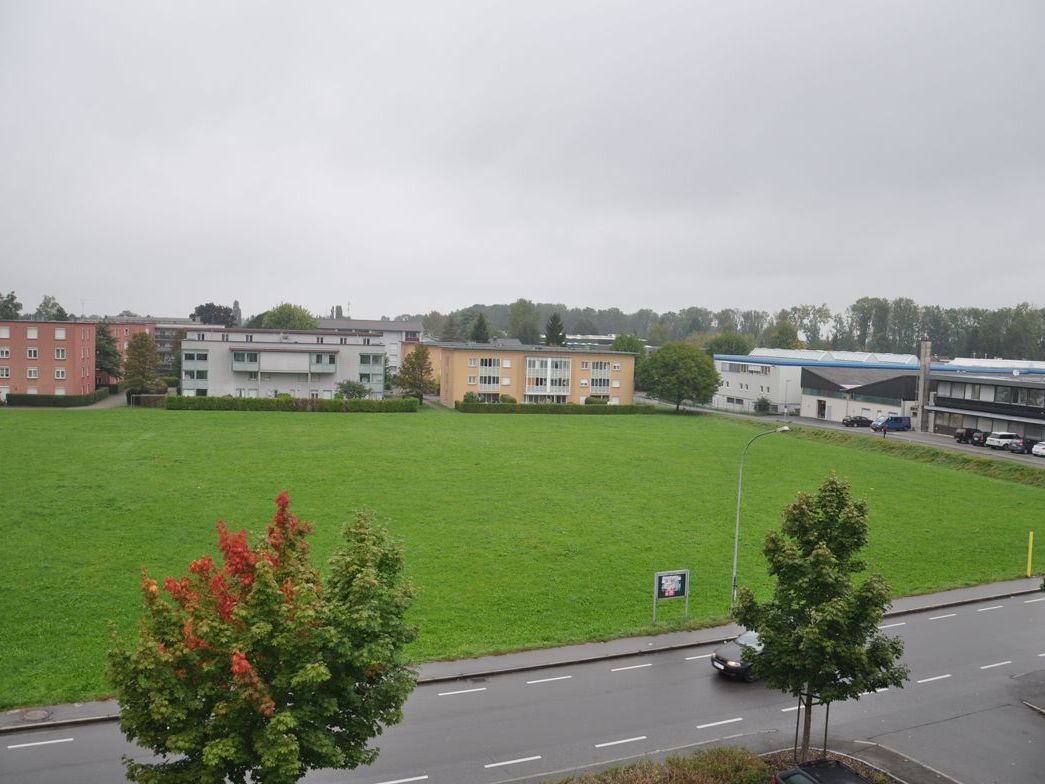 Auf diesem Areal sollen bis 2014 insgesamt 89 Wohnungen in vier Baukörpern entstehen. Auf diesem Areal sollen bis 2014 insgesamt 89 Wohnungen in vier Baukörpern entstehen.