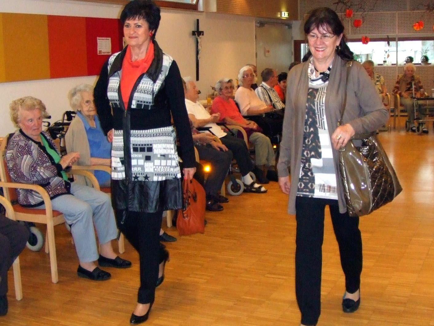Professionelle Seniorenmodels präsentierten die neuesten Trends der Dornbirner Firma Marchetti.
