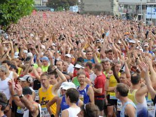 10.000 Teilnehmer, davon 3000 Kids sind bei der 6. Auflage des Sparkasse Marathon am Start.