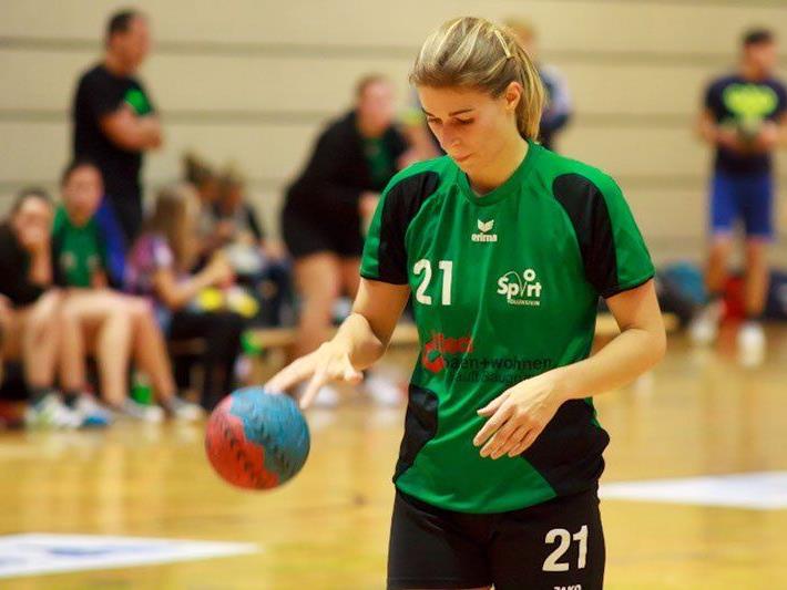 Handballerin Nadine Peschl spielte mit Lustenau gegen ihren alten Exklub und verlor nur knapp.