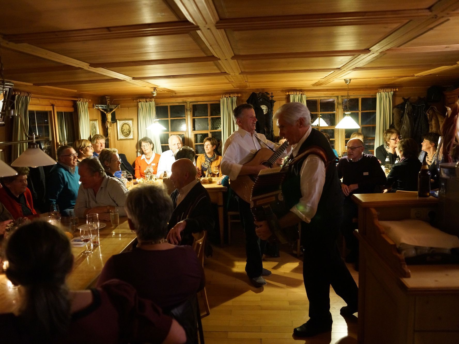 Alwin und Ernst im Gasthaus "Sonne" Alwin und Ernst im Gasthaus "Sonne"
