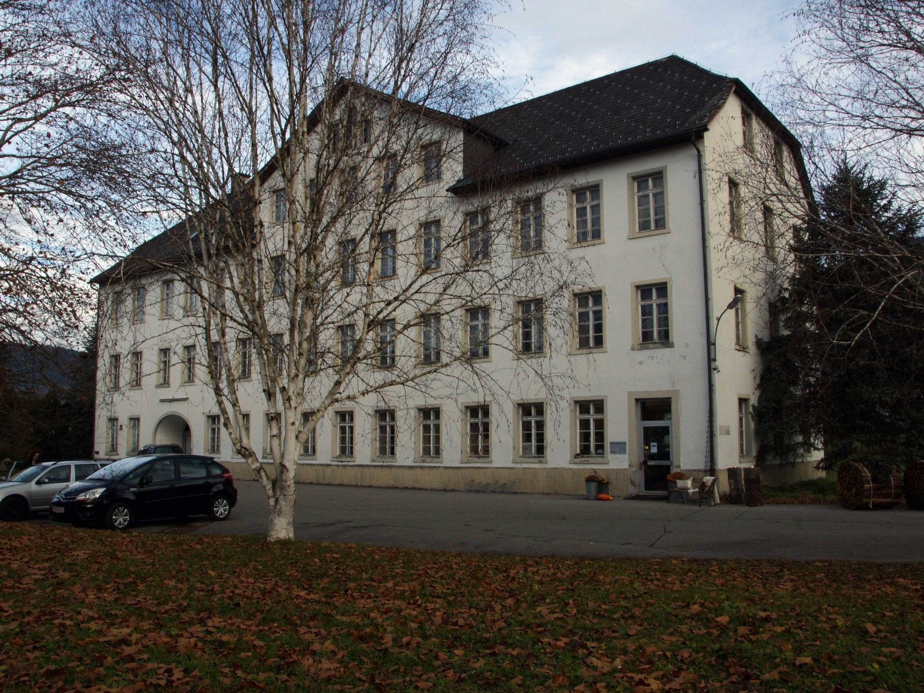 Mit dem Ankauf des Promonta-Areals hat Satteins wieder Betriebsflächen anzubieten. Mit dem Ankauf des Promonta-Areals hat Satteins wieder Betriebsflächen anzubieten.