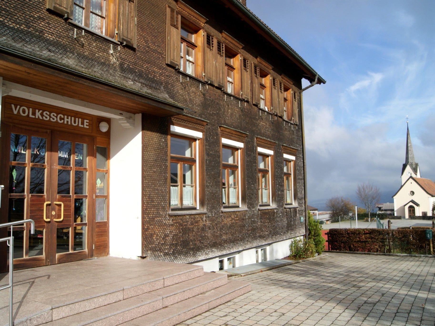 Das Bucher Schulhaus ist 100 Jahre alt.