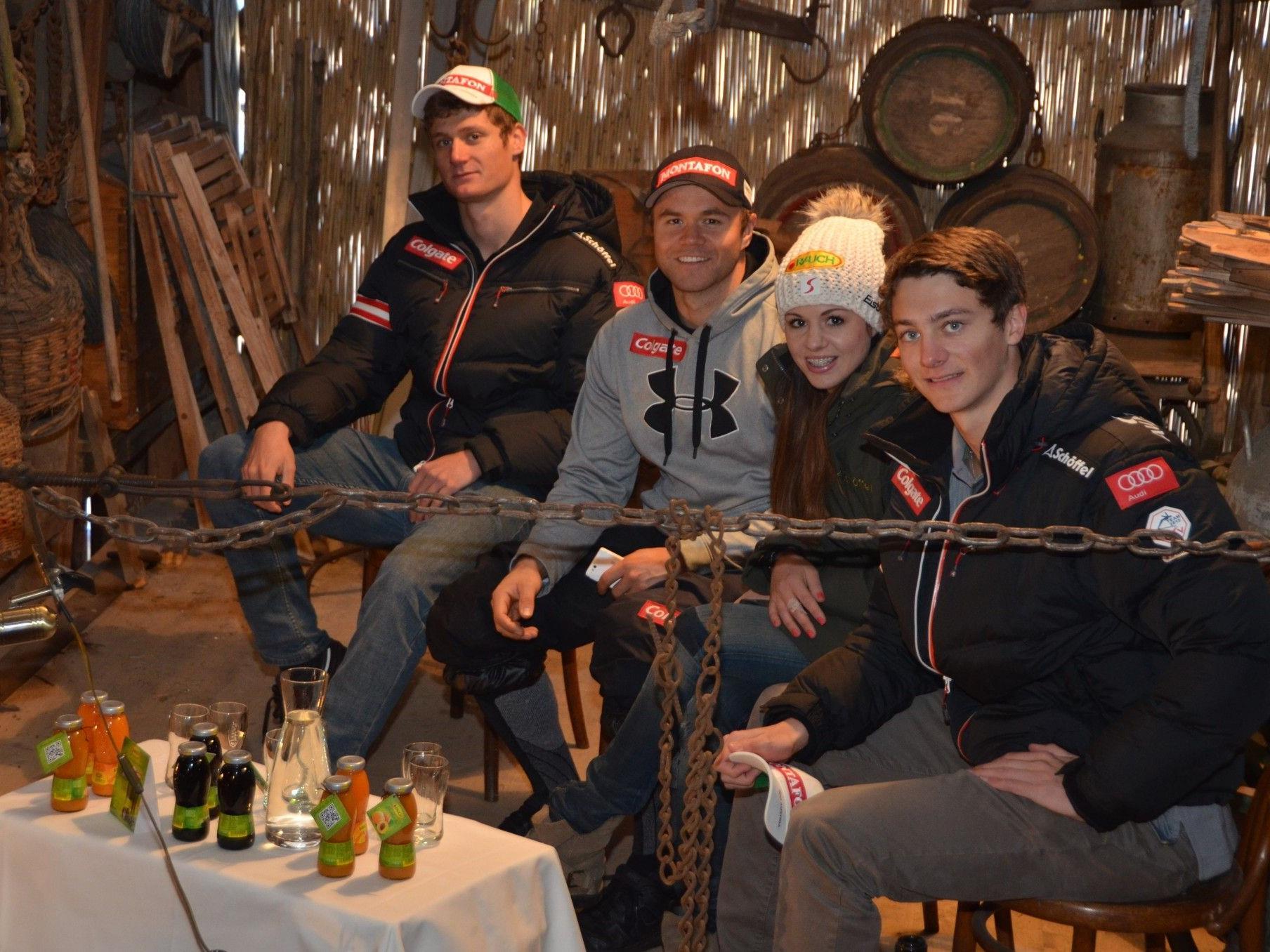 Das Ländle-Snowboard-Quartett freut sich auf das Heimrennen Anfang Dezember im Montafon.
