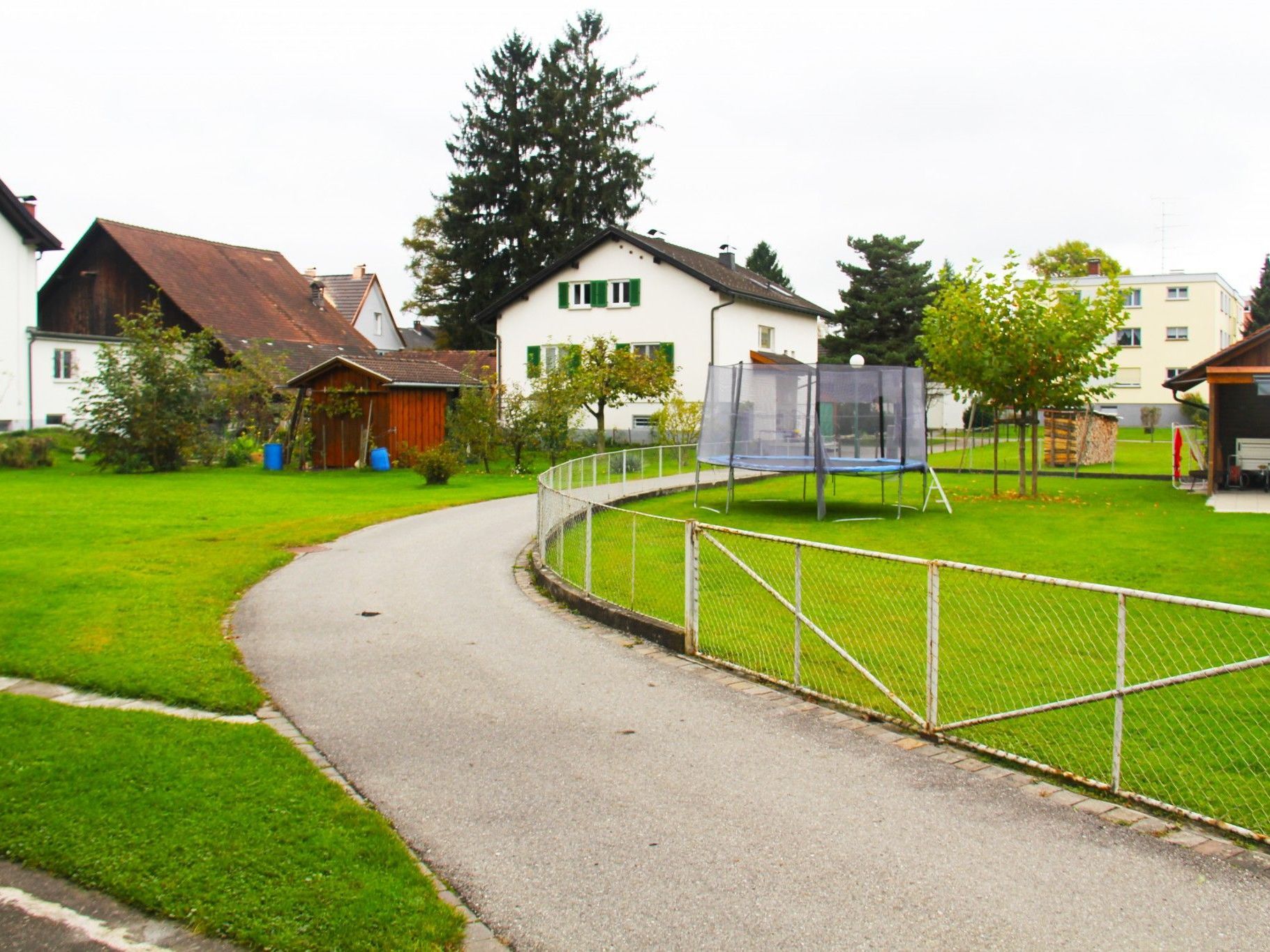 Im September 1950 unterbreitete die Gemeinde der Bevölkerung einen ausgearbeiteten Straßenbenennungsplan. Im September 1950 unterbreitete die Gemeinde der Bevölkerung einen ausgearbeiteten Straßenbenennungsplan.