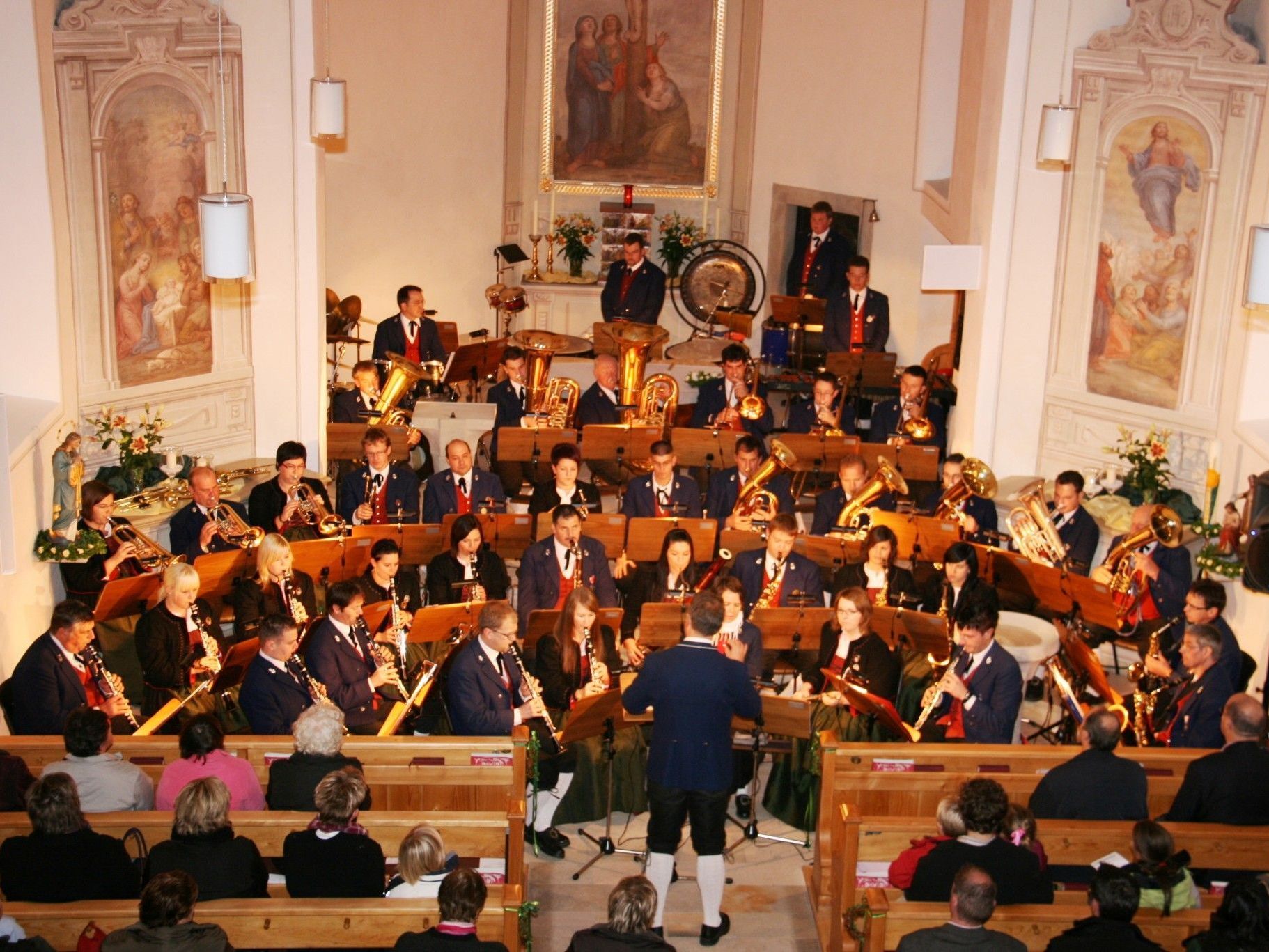 Der MV Buch lädt zu einem bewegenden Konzert in der Pfarrkirche. Der MV Buch lädt zu einem bewegenden Konzert in der Pfarrkirche.