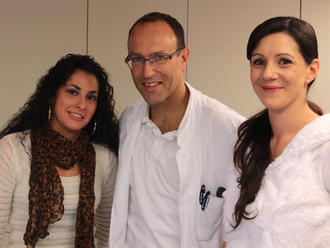 Ein neues Team am Leonhardplatz 6: Dr. Michael Alber mit den Assistentinnen Saskia und Tamara