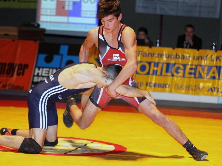 Götzis Youngster Hamsat Asuchanov gewann gegen Oldie Zoltan Tamas, aber Wals siegte 31:20. Götzis Youngster Hamsat Asuchanov gewann gegen Oldie Zoltan Tamas, aber Wals siegte 31:20.