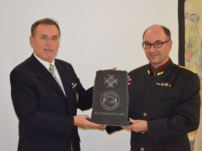 VÖP-Landesleiter ChefInsp Hans-Peter Nigmann und Obstlt OAR Alwin Denz VÖP-Landesleiter ChefInsp Hans-Peter Nigmann und Obstlt OAR Alwin Denz