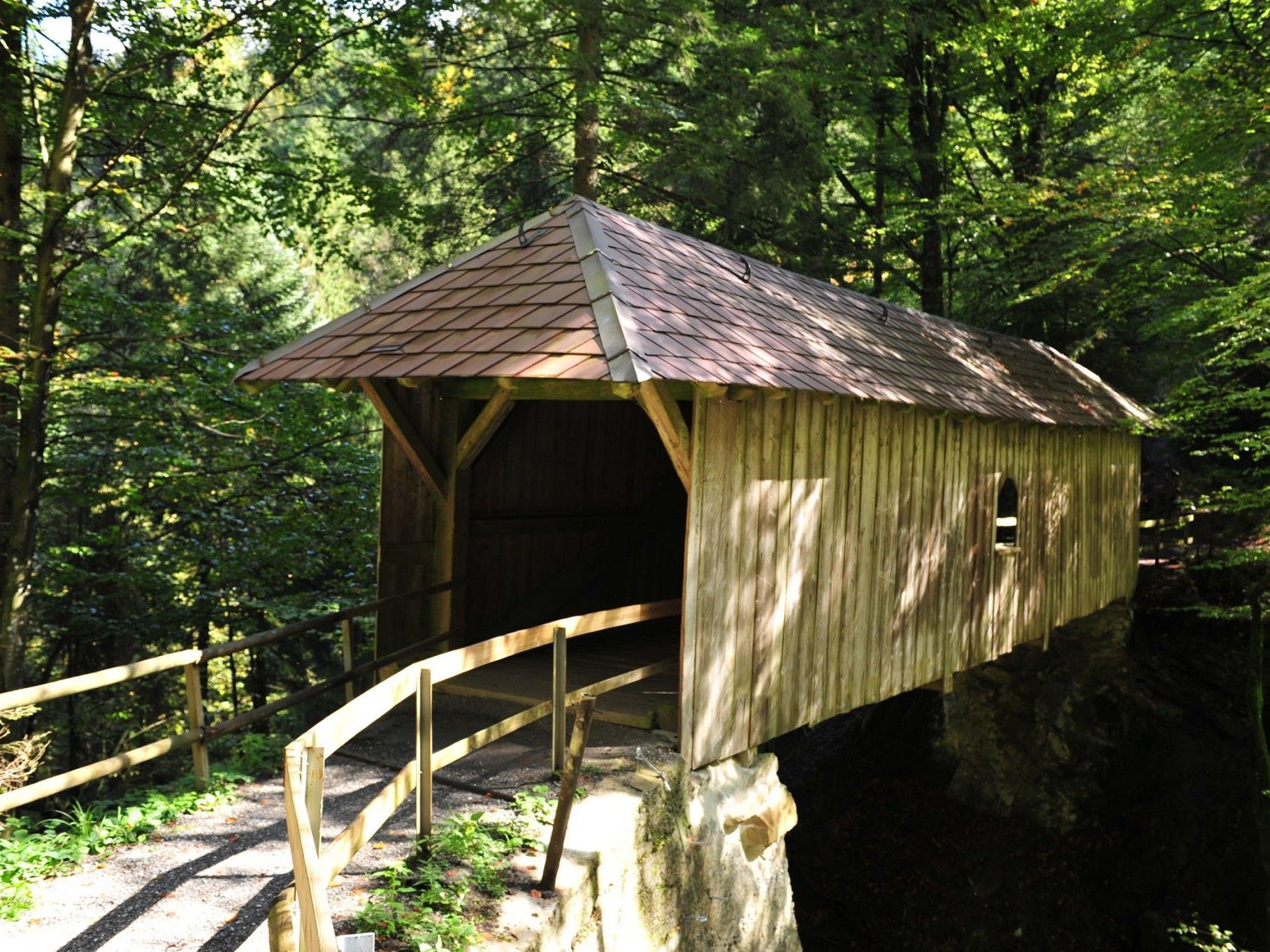 Der Weg über die Amannsbrücke ist bei den Wanderern beliebt.
