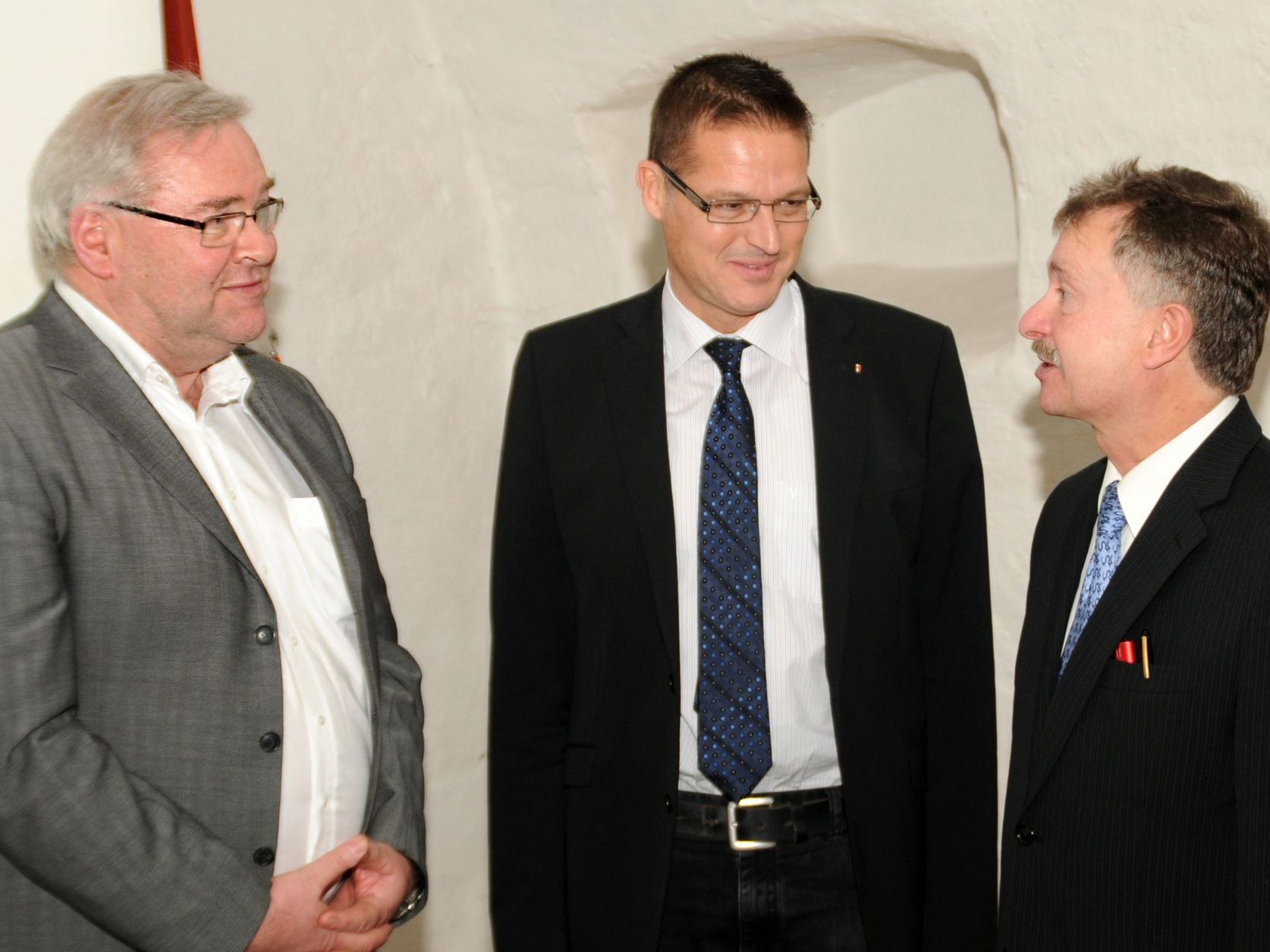 Chefarzt Dr. Thomas Spiegel, LR Dr. Christian Bernhard und Univ.-Prof. Dr. Heinz Drexel Chefarzt Dr. Thomas Spiegel, LR Dr. Christian Bernhard und Univ.-Prof. Dr. Heinz Drexel