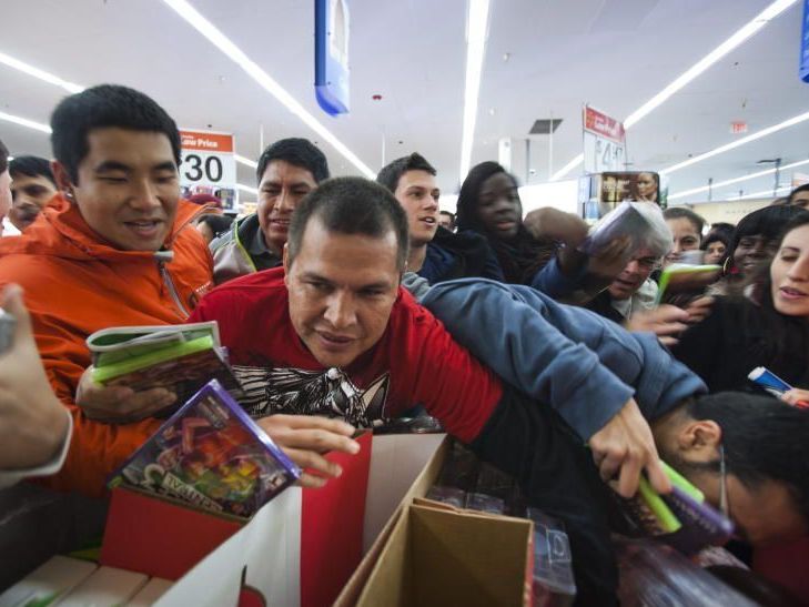 Schnäppchen-Jäger auf der Pirsch Schnäppchen-Jäger auf der Pirsch