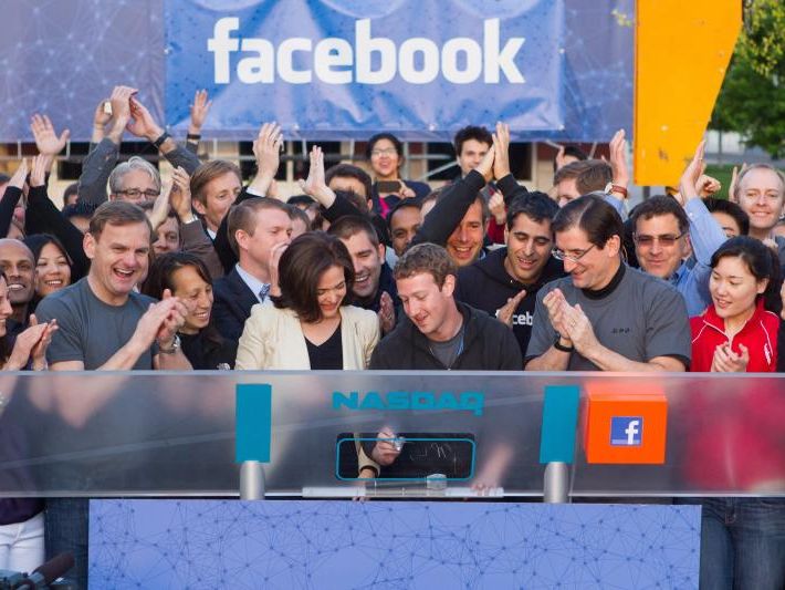 Die Facebook-Aktie fällt bisher unter die Kategorie "Enttäuschung" Die Facebook-Aktie fällt bisher unter die Kategorie "Enttäuschung"