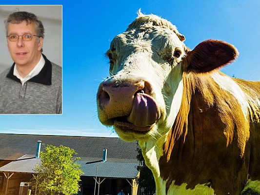 Dr. Bernhard Zainer: "Vorarlberg wird erst dann Bioland, wenn alle Landwirte dazu bereit sind, nach biologischen Grundsätzen zu produzieren." Dr. Bernhard Zainer: "Vorarlberg wird erst dann Bioland, wenn alle Landwirte dazu bereit sind, nach biologischen Grundsätzen zu produzieren."