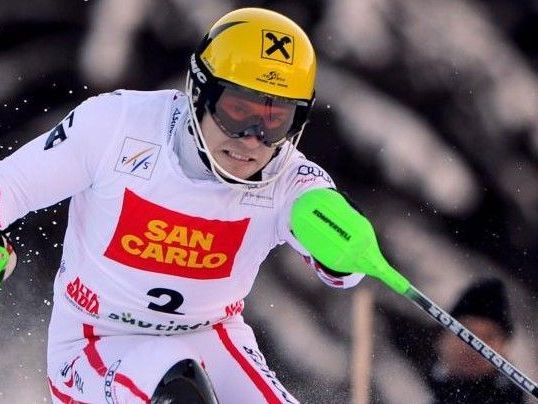 Hirscher liegt beim Levi-Slalom voll auf Kurs Hirscher liegt beim Levi-Slalom voll auf Kurs