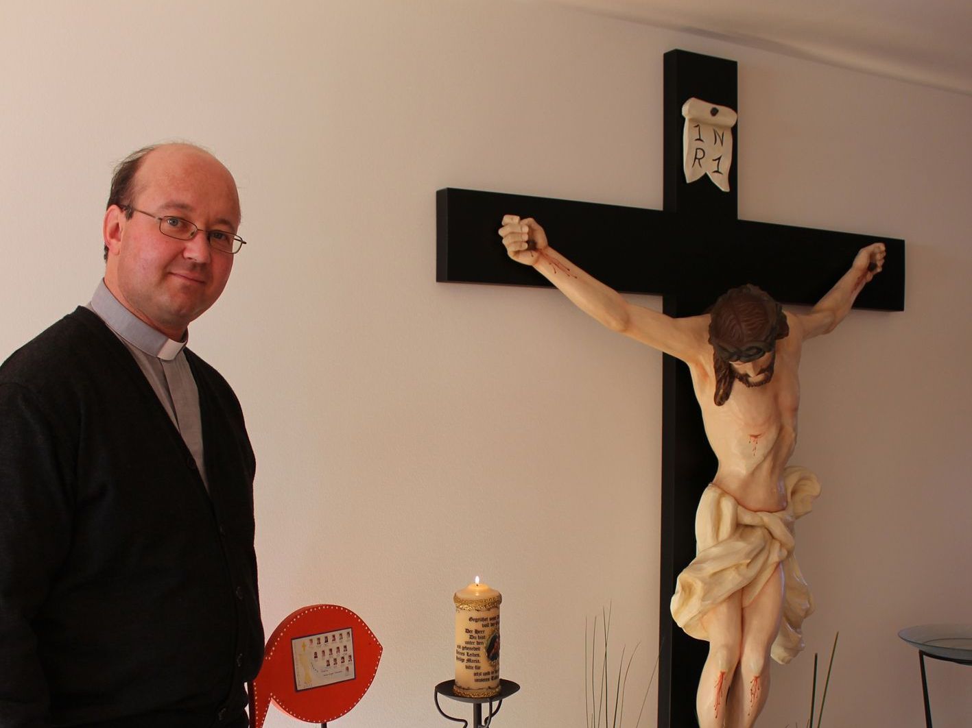 Pfarrer Ratz freut sich auf das neue Kirchenjahr. Pfarrer Ratz freut sich auf das neue Kirchenjahr.