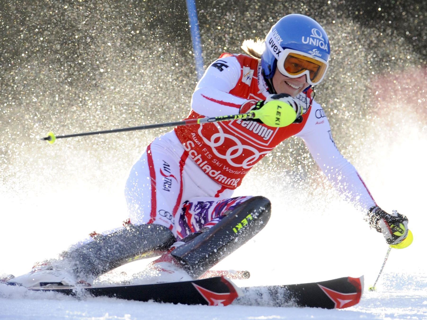 Salzburgerin kann im ersten Saison-Slalom Schneider-Rekord egalisieren