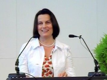 Dr. Boglarka Hadinger Dr. Boglarka Hadinger