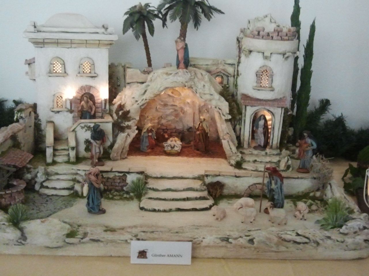 Wunderschöne Exponate schmückten die Räumlichkeiten des Salvatorkollegs Wunderschöne Exponate schmückten die Räumlichkeiten des Salvatorkollegs