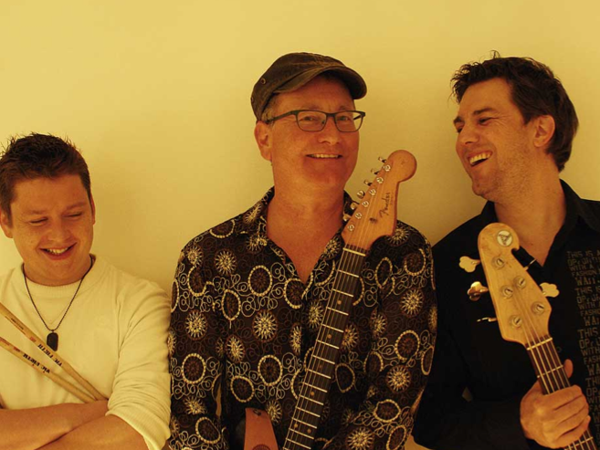 Beste Unterhaltung garantiert das Toni-Eberle-Trio heute Abend in der Kulturwerkstatt. Beste Unterhaltung garantiert das Toni-Eberle-Trio heute Abend in der Kulturwerkstatt.