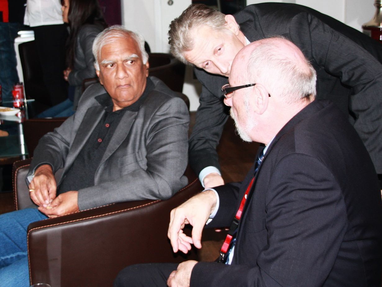 HC Samina Rankweil "Macher" Günther W. Amann (r.) verspricht am Montag 17. Dezember einen Hit. HC Samina Rankweil "Macher" Günther W. Amann (r.) verspricht am Montag 17. Dezember einen Hit.