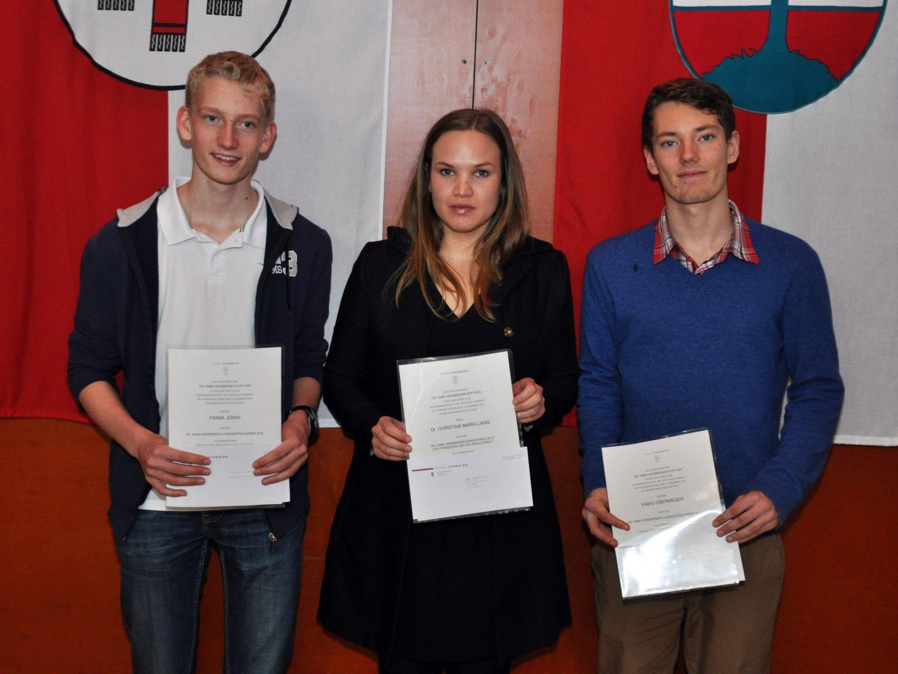 Die diesjährigen Gewinner des Dr Emmi-Herzberger-Sprachpreises Frank Jenny, Christina Maria Lang und Fabio Oberweger.