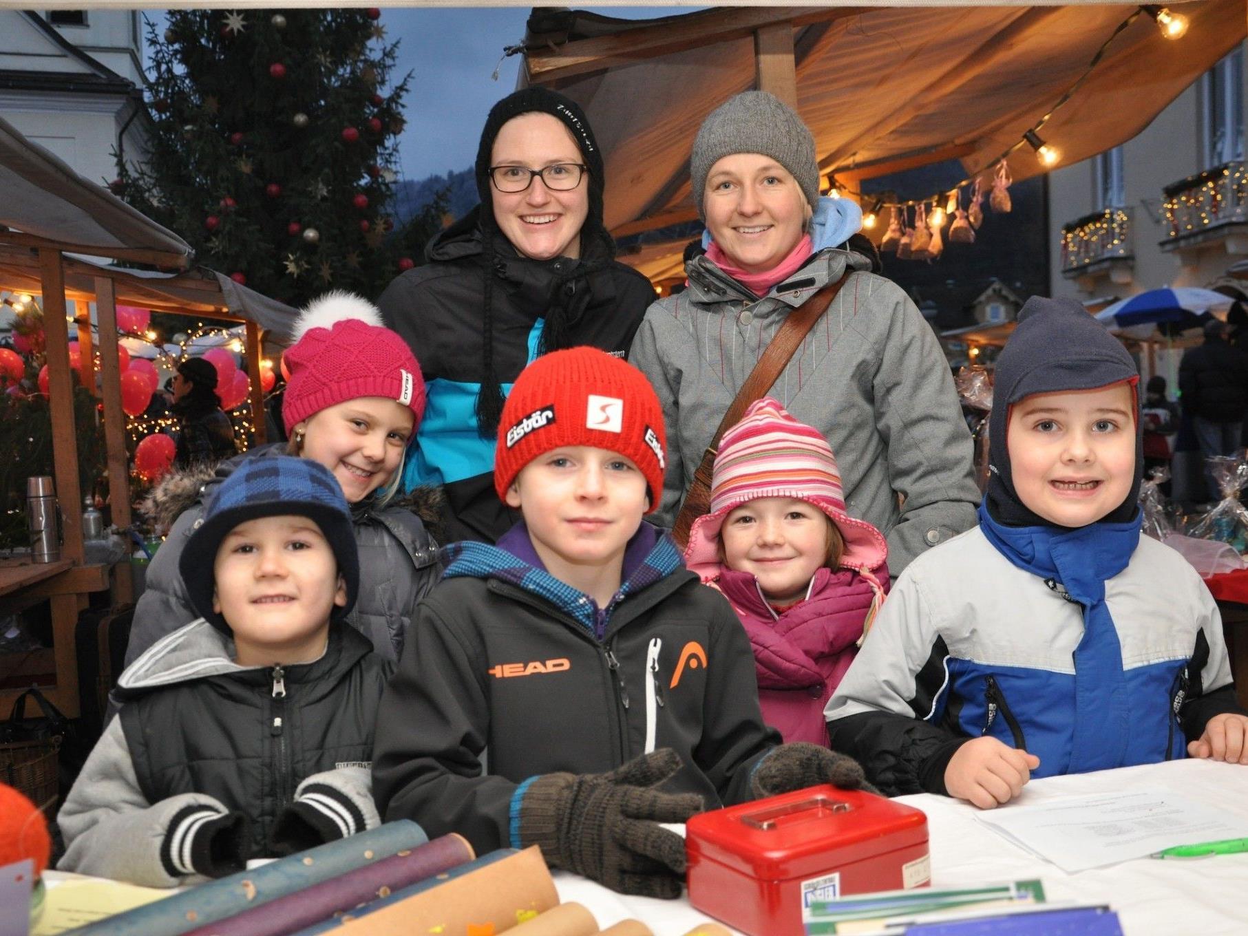 Stimmungsvoller Hörbranzer Weihnachtsmarkt für Jung und Alt im Schulzentrum.
