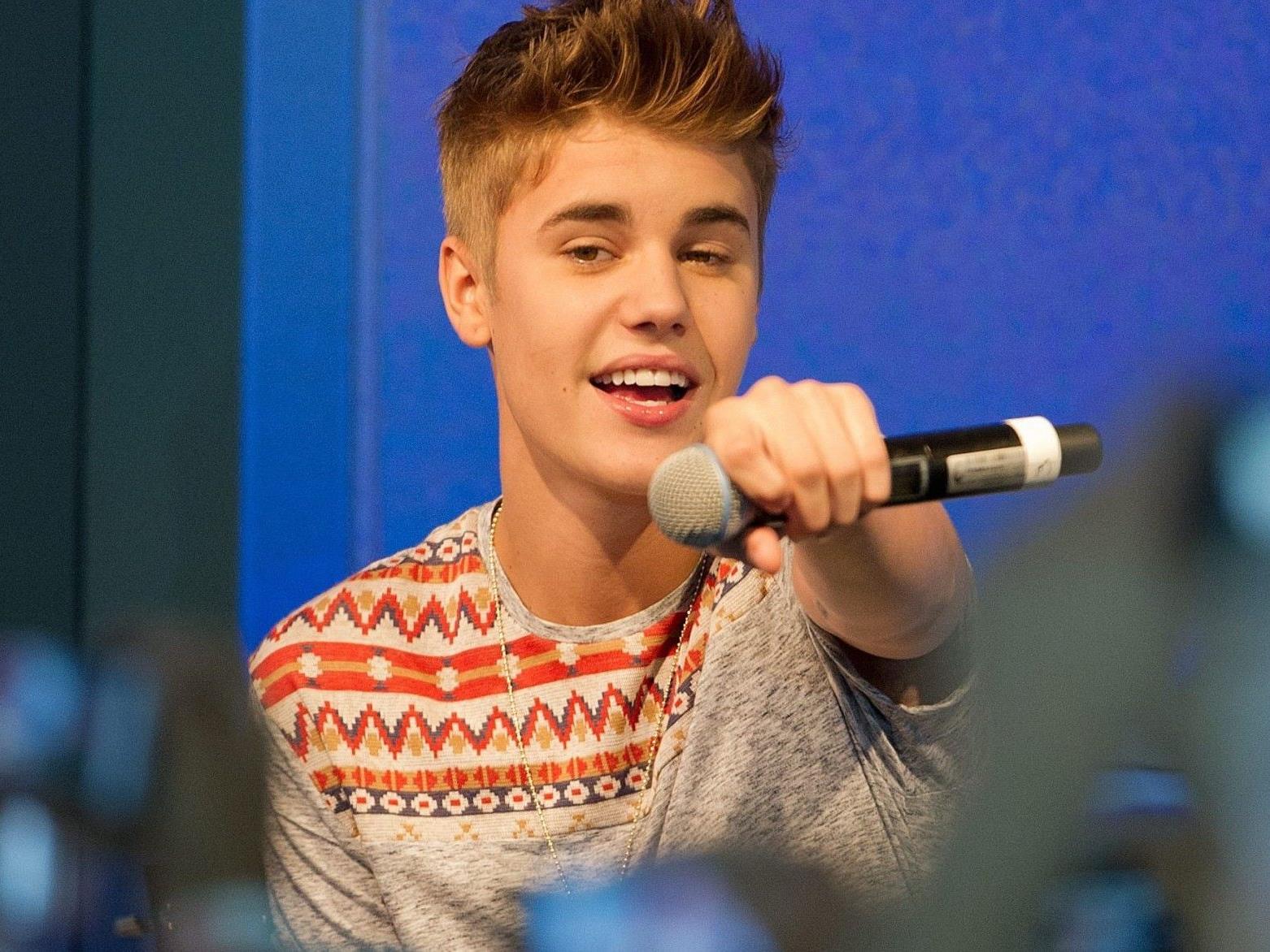Justin Bieber als Opfer eines Mordkomplotts. Ein Häftling wollte ihn kastrieren und ermorden lassen. Justin Bieber als Opfer eines Mordkomplotts. Ein Häftling wollte ihn kastrieren und ermorden lassen.