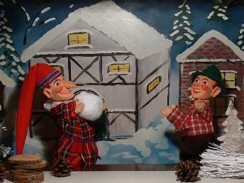 Kasperlbühne Raggal spielt am 17.12. um 15 Uhr in der Mittelschulhalle Kasperlbühne Raggal spielt am 17.12. um 15 Uhr in der Mittelschulhalle