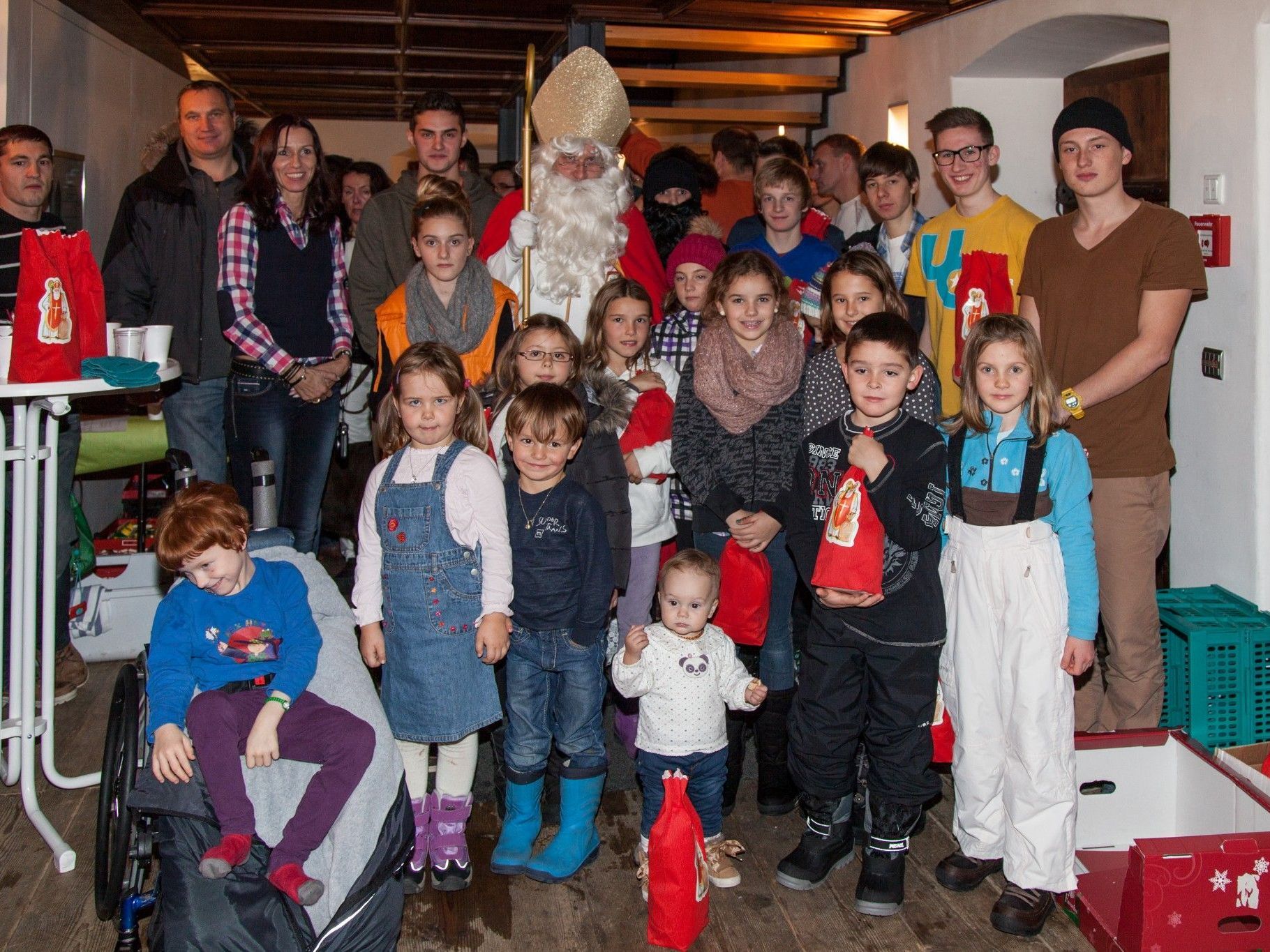 Jetzt war Nikolausabend da! Jetzt war Nikolausabend da!